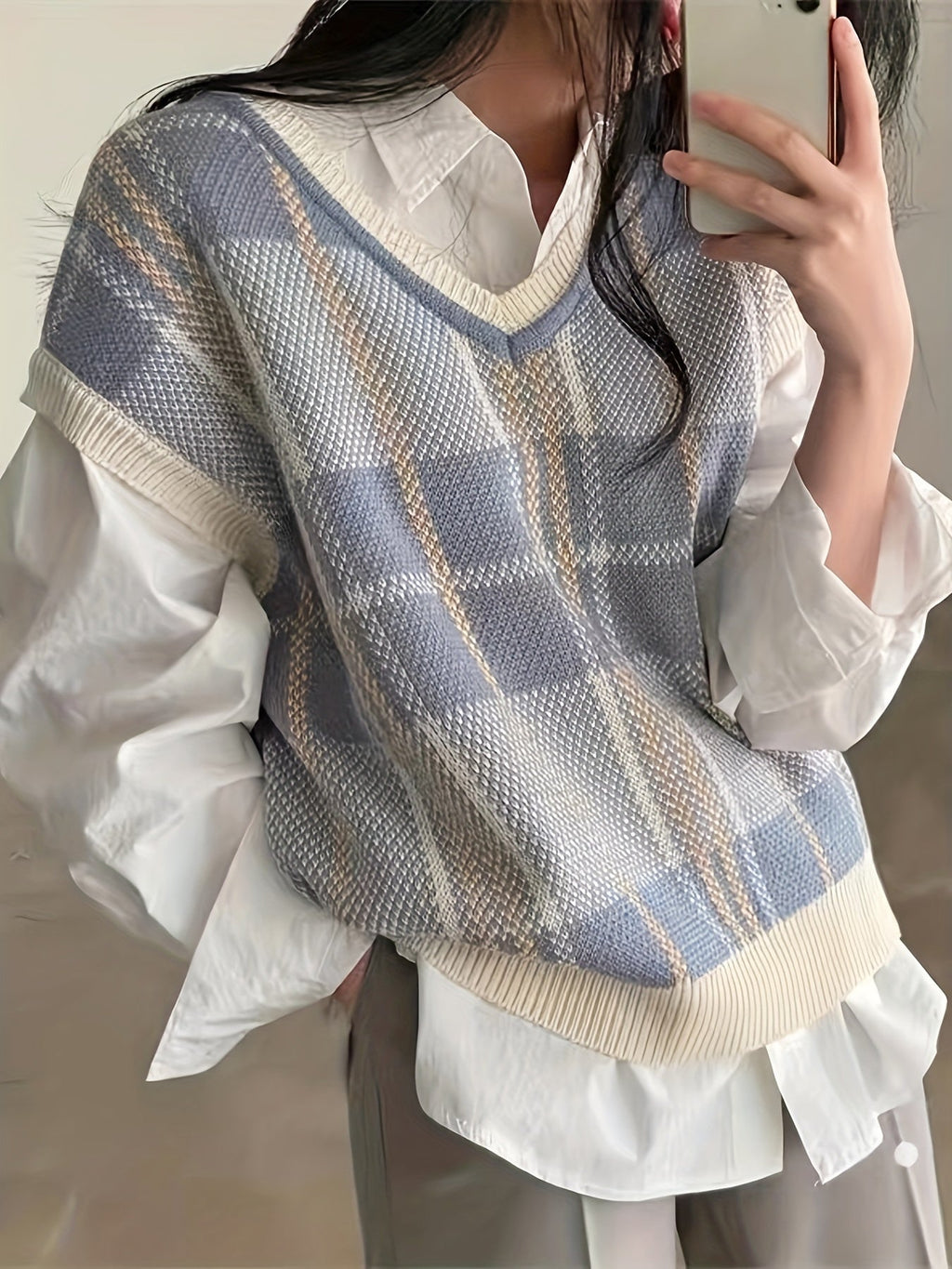 Women's Plaid V-Neck Sweater Vest – Knit Layering Vest with Ribbed Trim