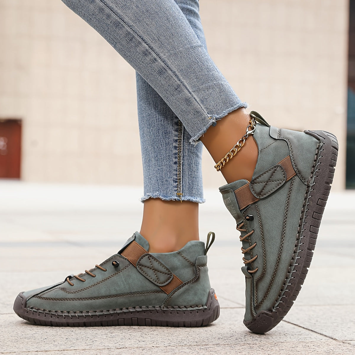 Women's Lightweight Comfort Sneakers – Cushioned Breathable Walking Shoes