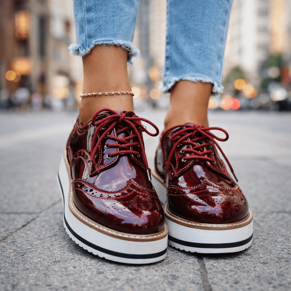 Women's Platform Brogue Shoes – Glossy Lace-Up Oxfords with Chunky Sole