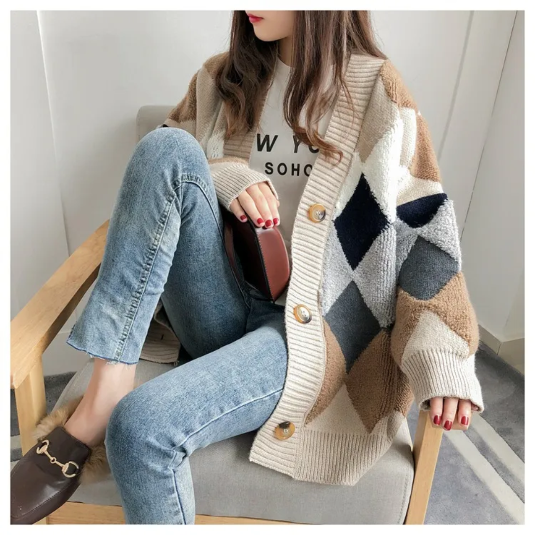 Women's Oversized Printed Cardigan – V-Neck Button-Front Knit Sweater