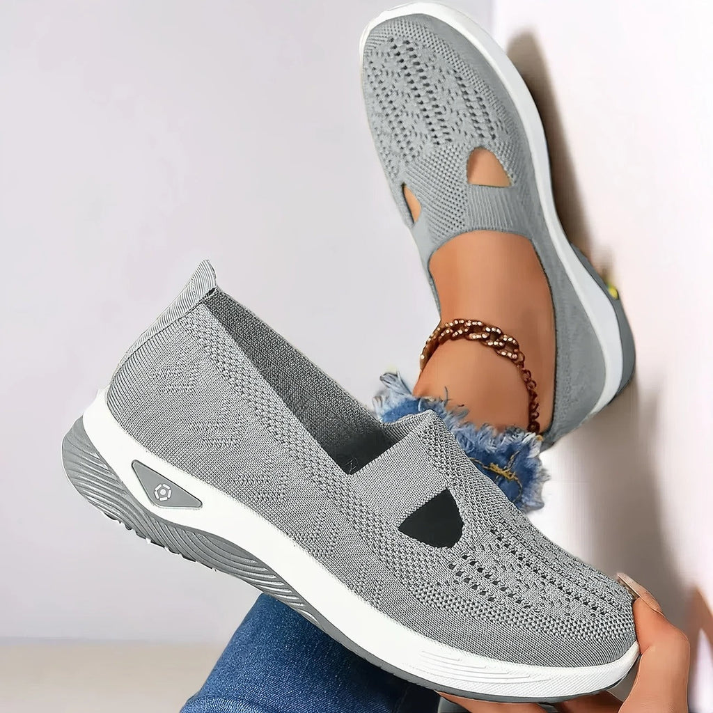 Women's Slip-On Comfort Shoes – Cushioned Walking Shoes with Supportive Insole