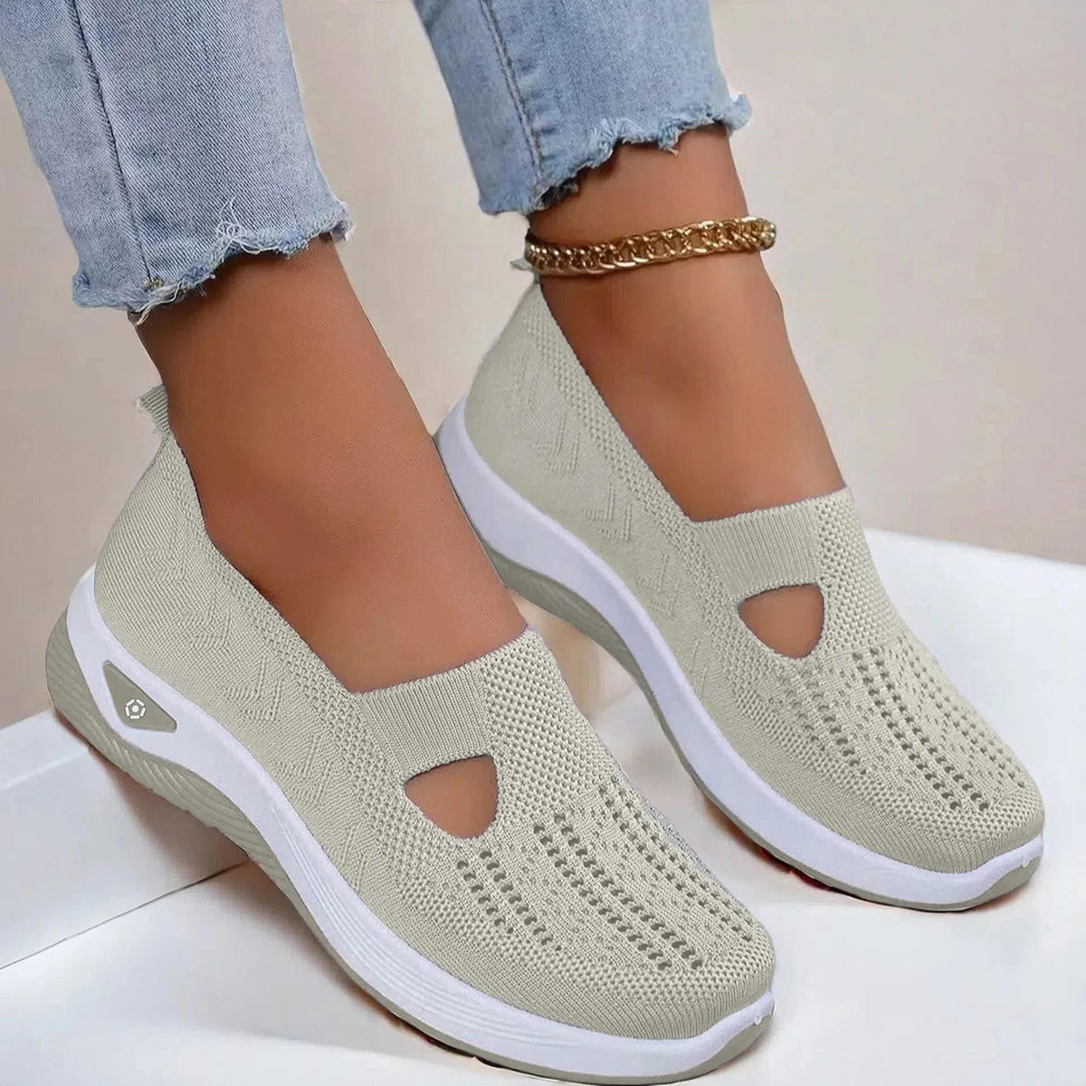 Women's Slip-On Walking Sneakers – Lightweight Cushioned Shoes with Treaded Sole
