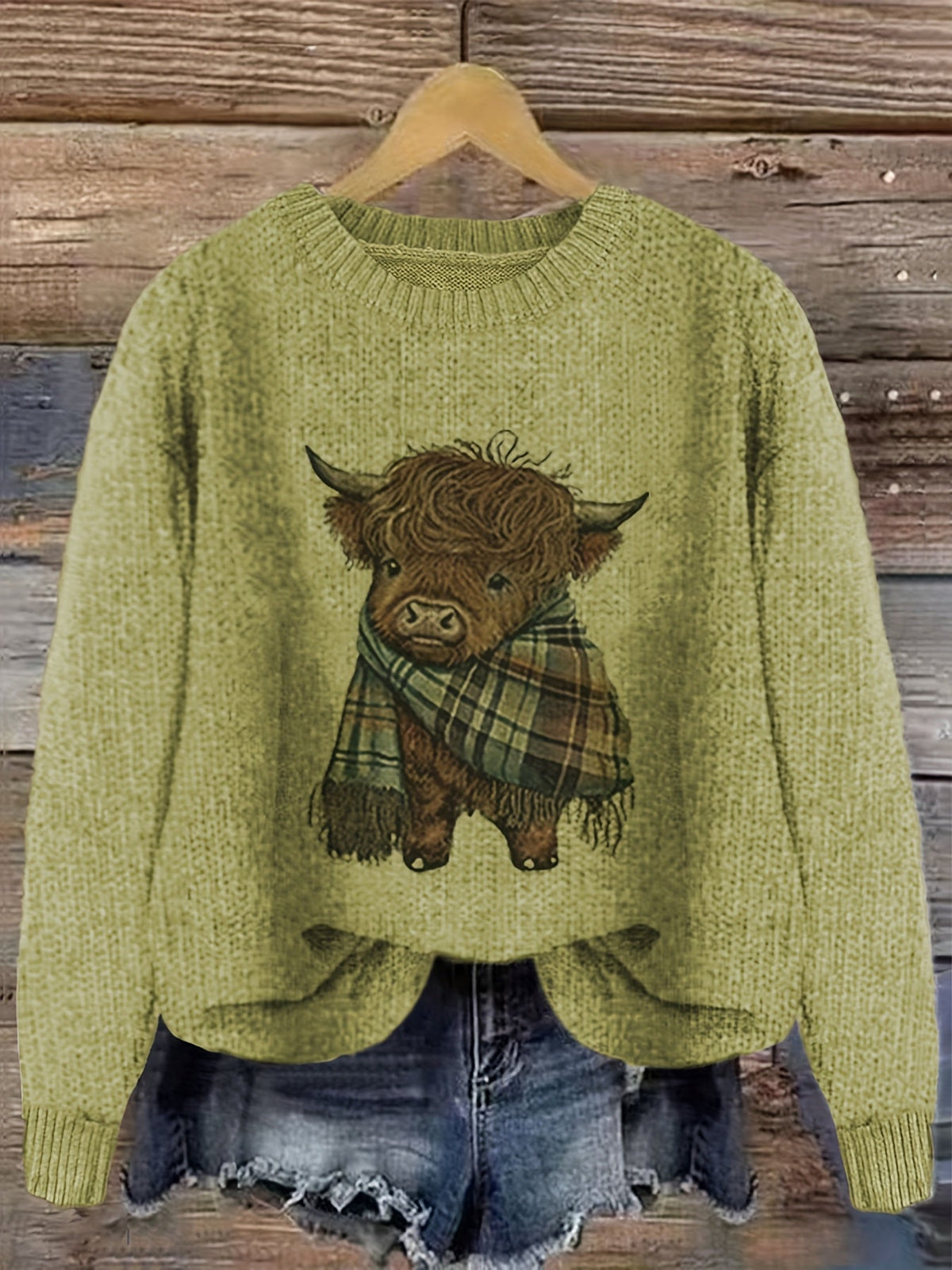 Women's Highland Cow Graphic Sweater – Soft Crewneck Knit Pullover
