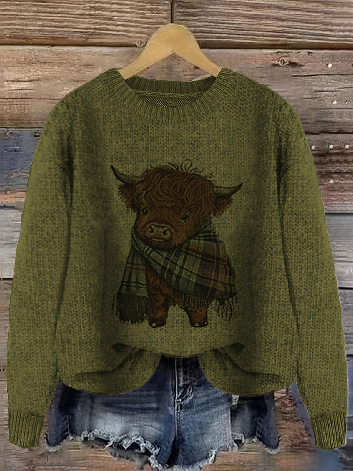 Women's Highland Cow Graphic Sweater – Soft Crewneck Knit Pullover