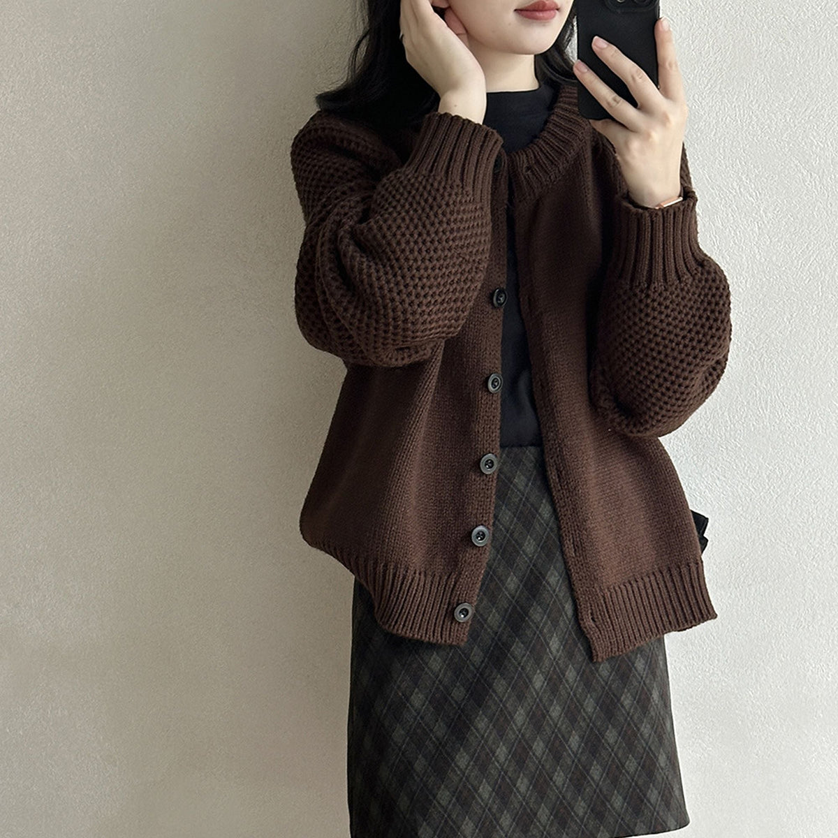 Daphne | Women Chunky Knit Crew Neck Button Cardigan