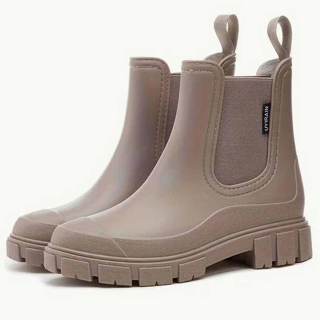 Women's Slip-On Chelsea Boots with Block Heel – Lug Sole Water-Repellent Ankle Boots
