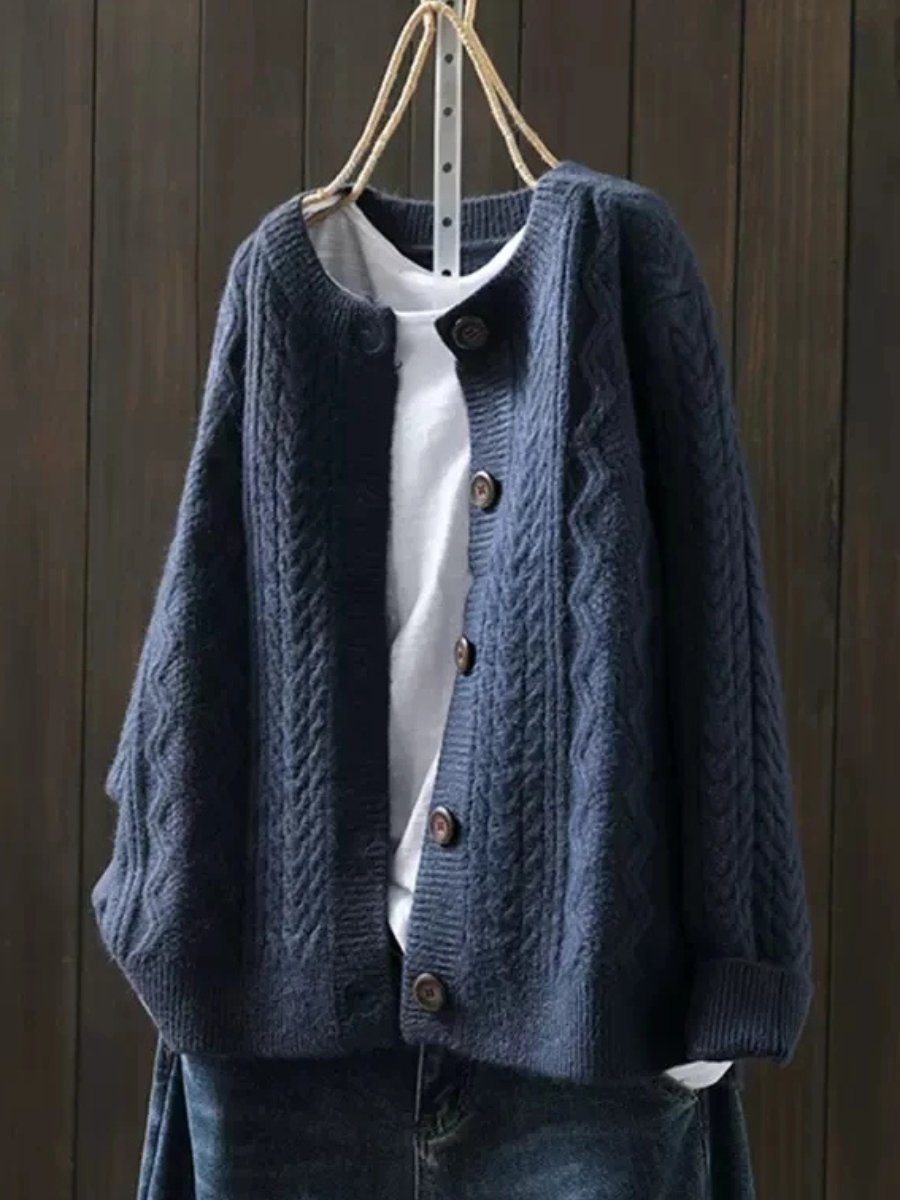 Women's Oversized Cable-Knit Cardigan – Button-Down Chunky Sweater