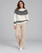 Women's Fair Isle Geometric Crew Neck Sweater – Black and Gray Diamond Knit
