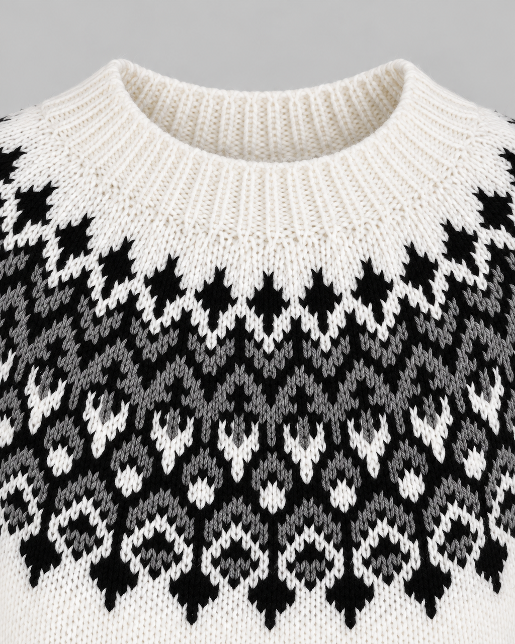 Women's Fair Isle Geometric Crew Neck Sweater – Black and Gray Diamond Knit