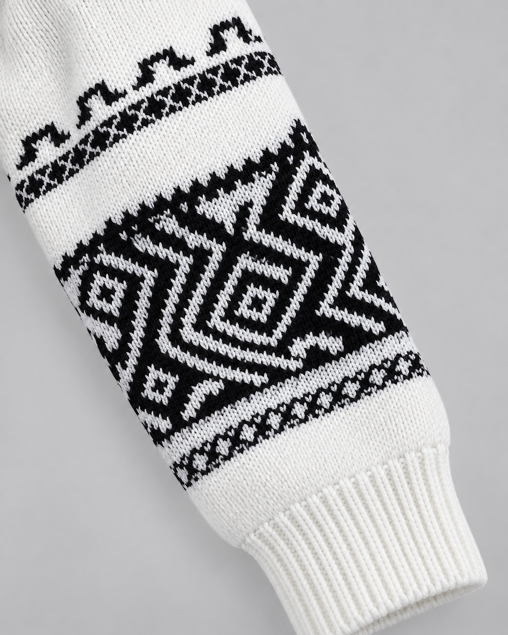 Women's Aztec Geometric Quarter-Zip Sweater – Funnel Collar Knit Pullover