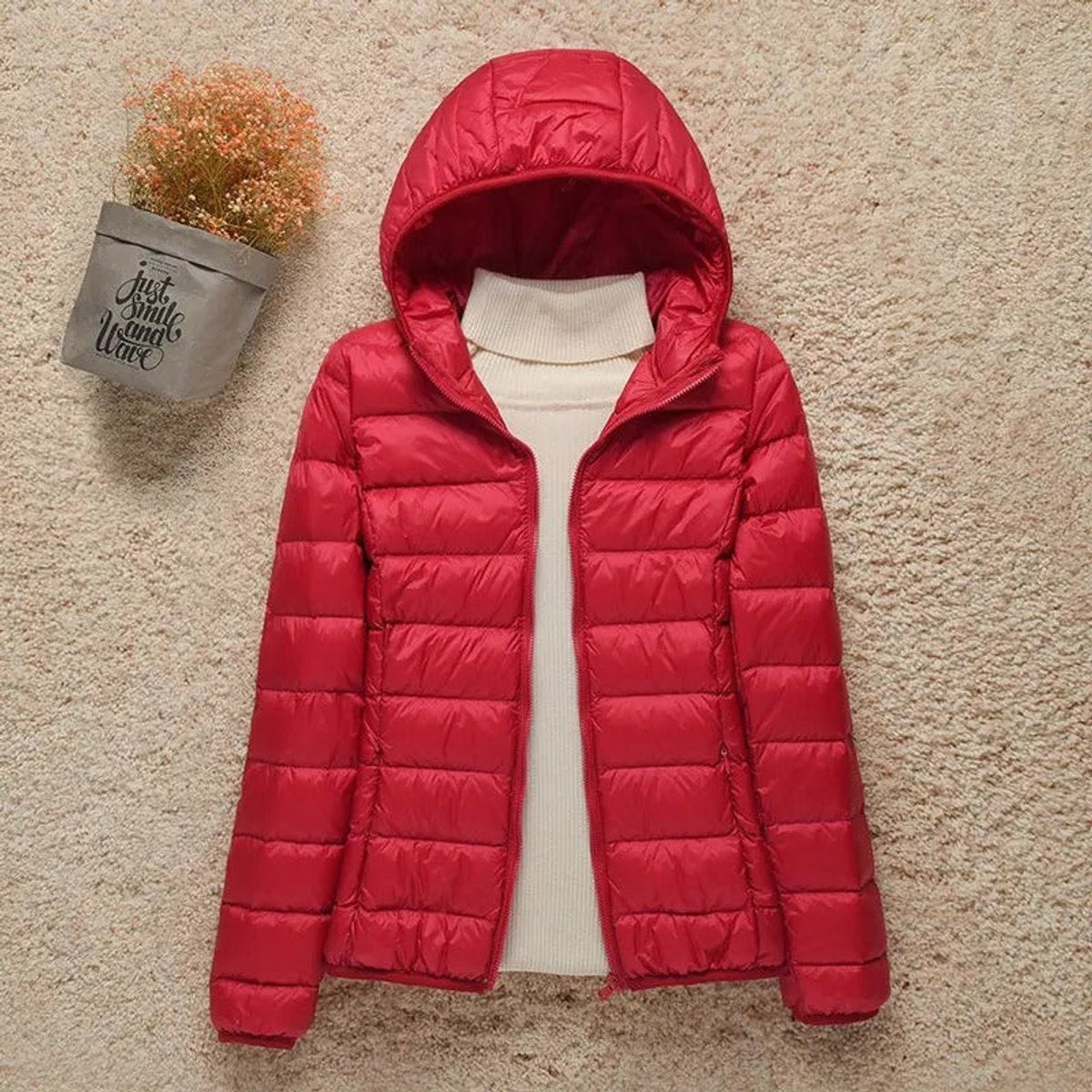 Women's Lightweight Quilted Hooded Packable Down Puffer Jacket - Cropped Winter Coat